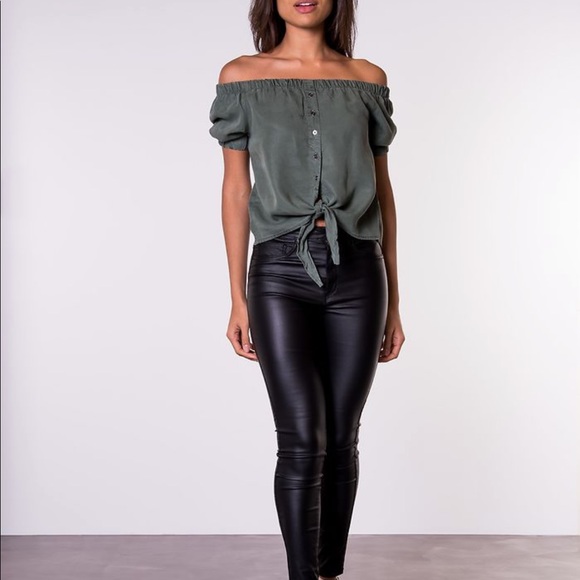 Urban Outfitters Noisy May Off Shoulder Tie Shirt - Picture 3 of 6